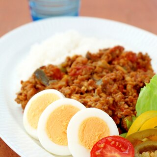 一皿で栄養満点！野菜たっぷりドライカレー